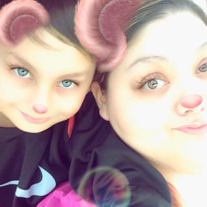 Meet your Posher, Alma